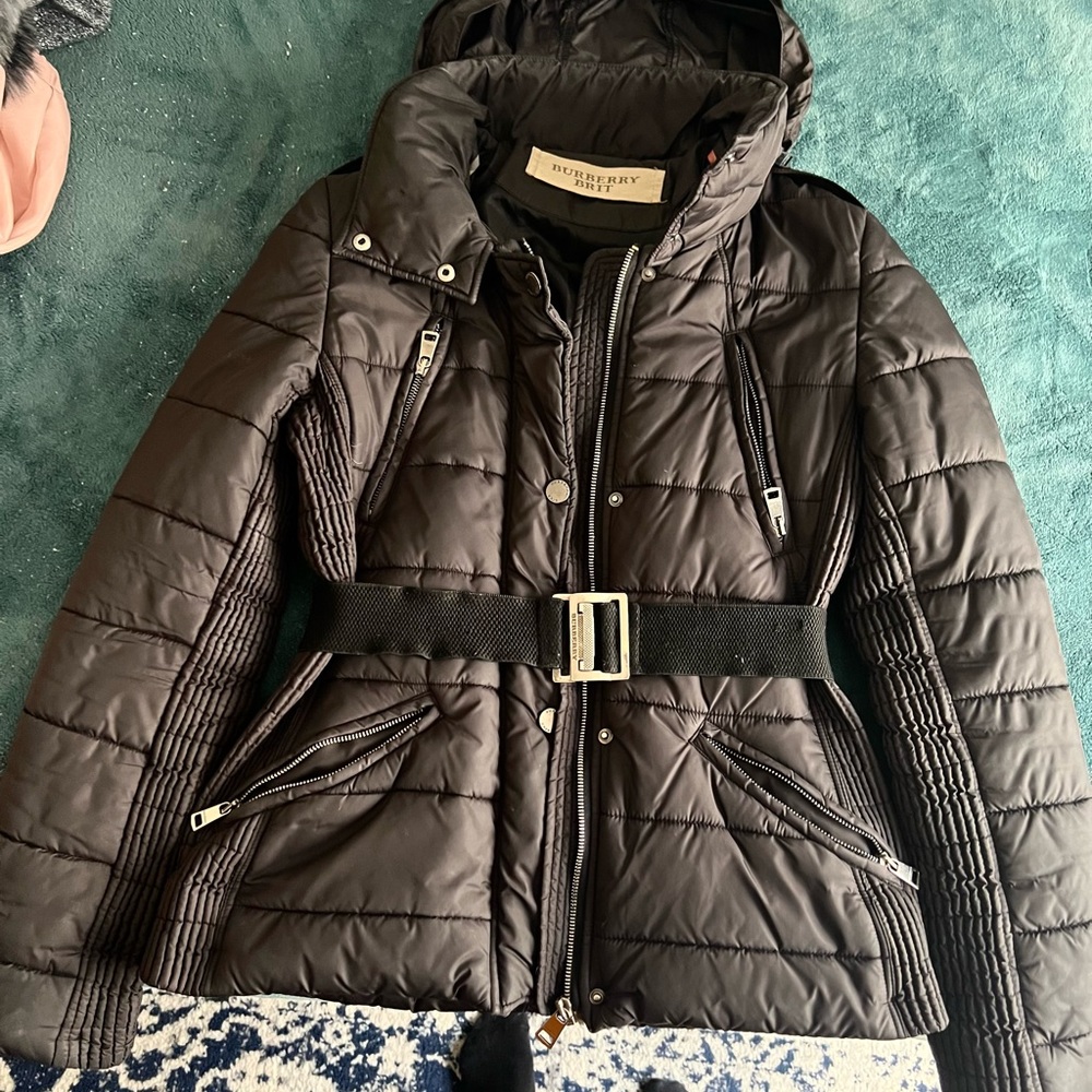 Burberry belted puffer jacket size Small